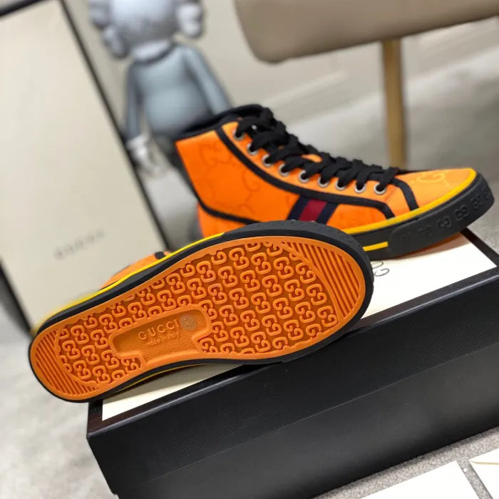 SNEAKERS 14