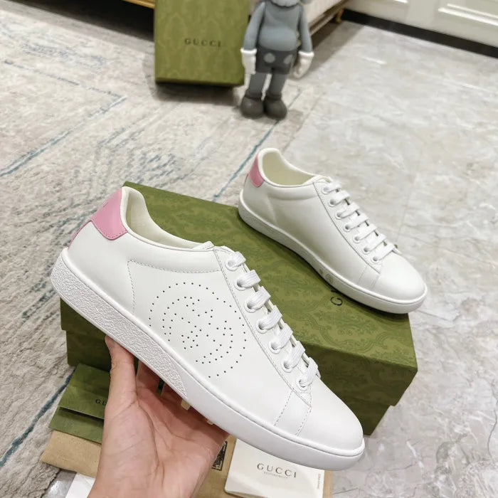 SNEAKERS 15