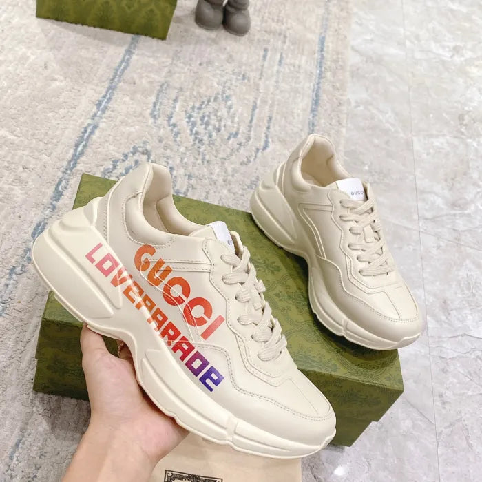 SNEAKERS 06