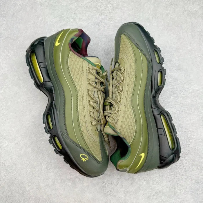 C - SNEAKERS