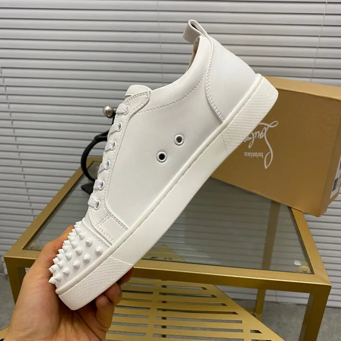 C - SNEAKERS