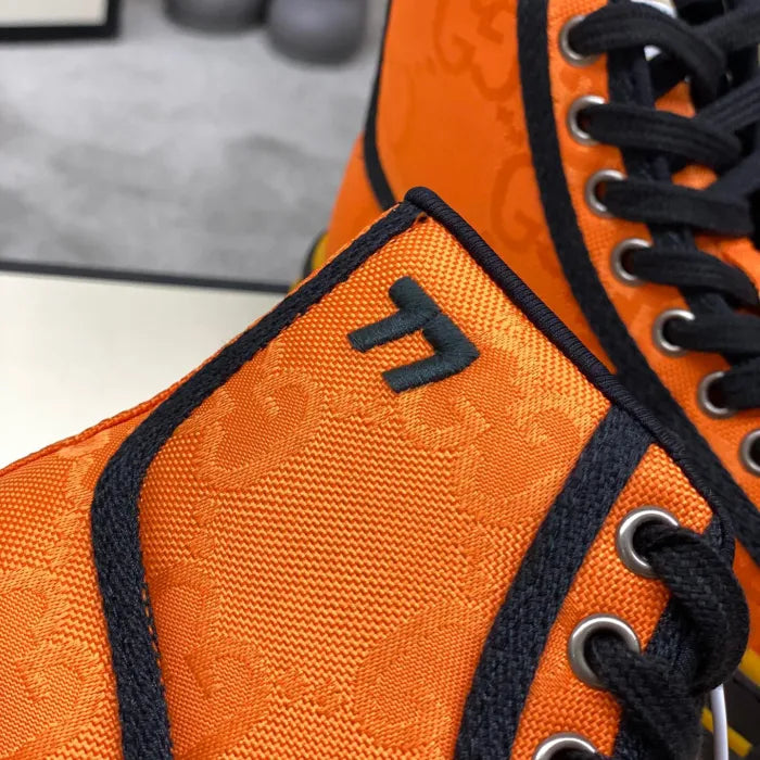 SNEAKERS 14