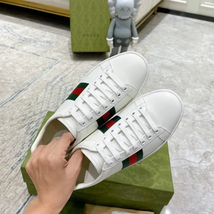 SNEAKERS 15