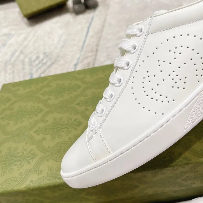 SNEAKERS 15