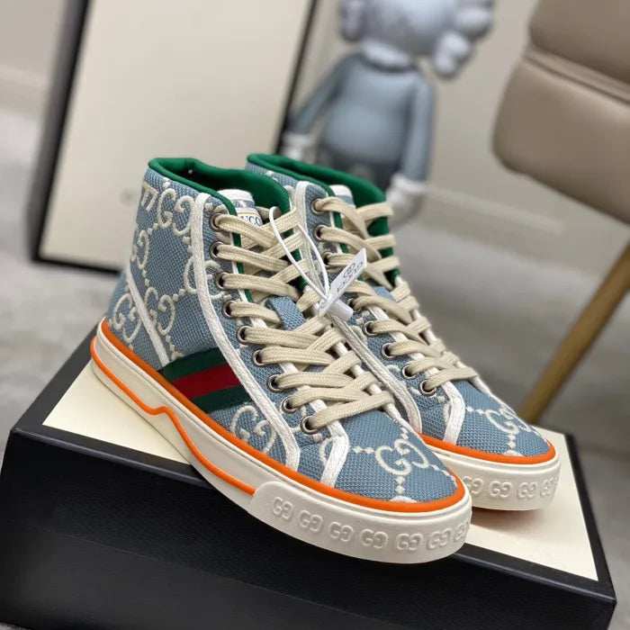 SNEAKERS 14
