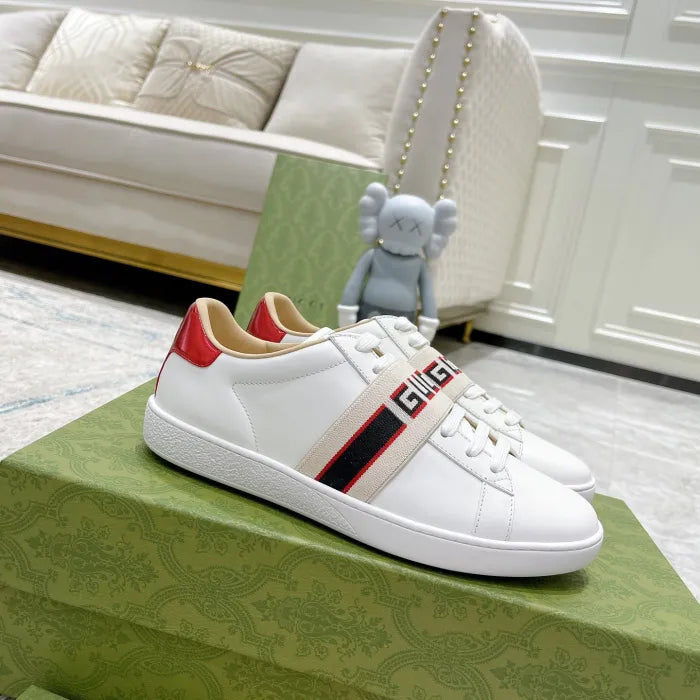 SNEAKERS 21