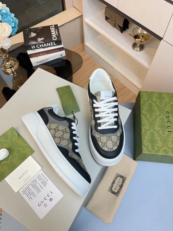 SNEAKERS 27