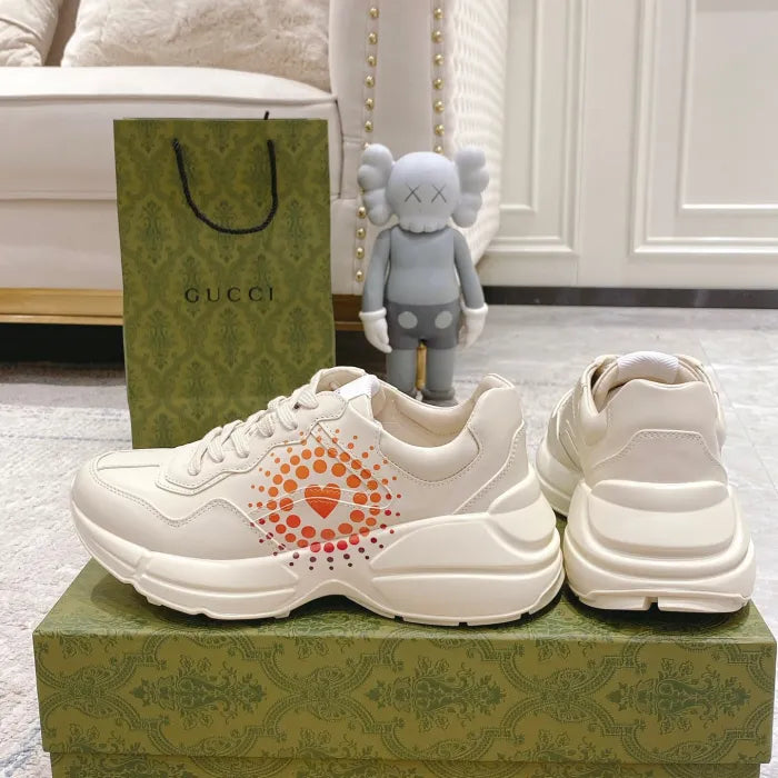 SNEAKERS 06