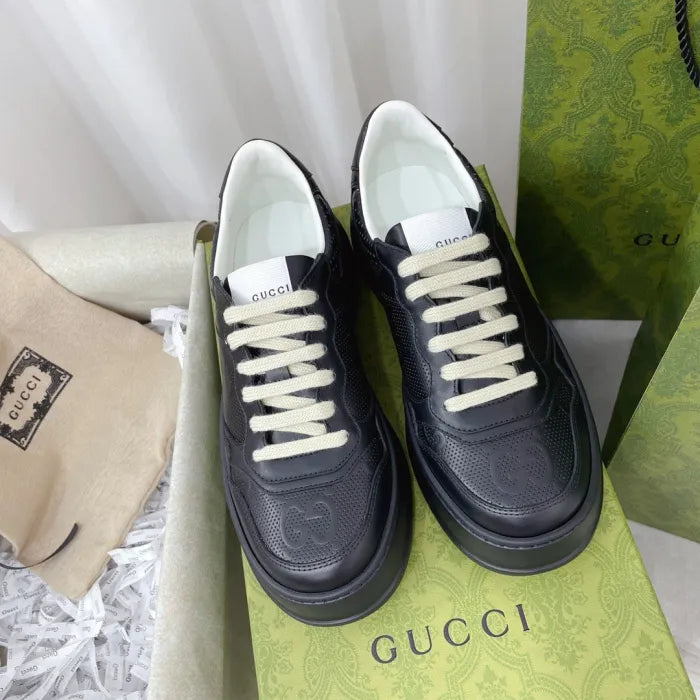 SNEAKERS 23