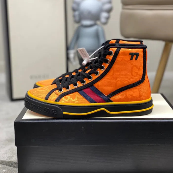 SNEAKERS 14
