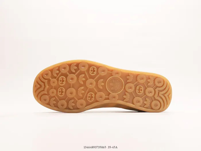 SNEAKERS 21