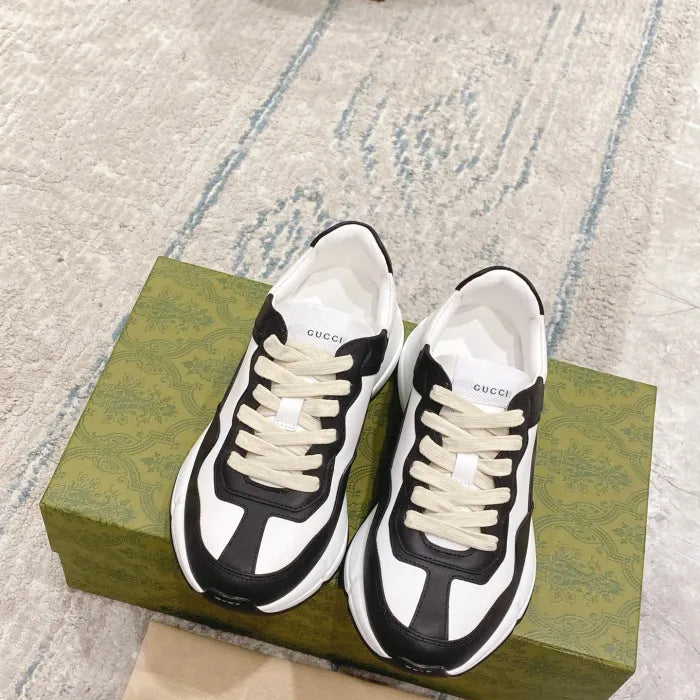 SNEAKERS 06