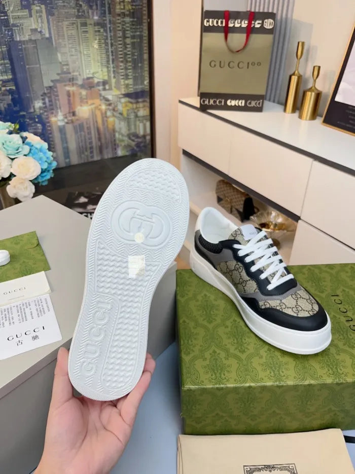 SNEAKERS 27