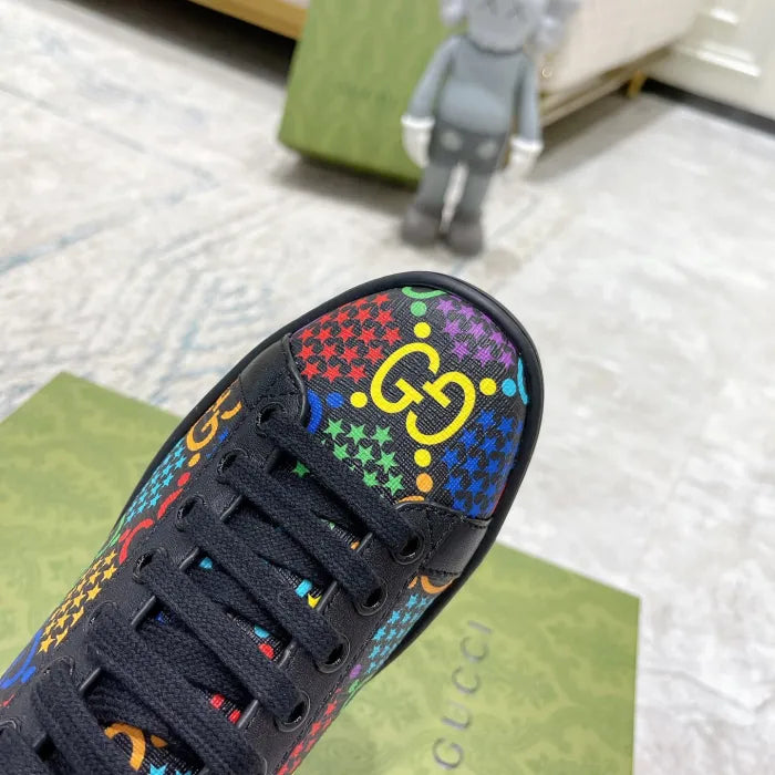 SNEAKERS 16