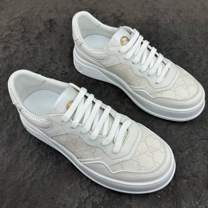 SNEAKERS 05