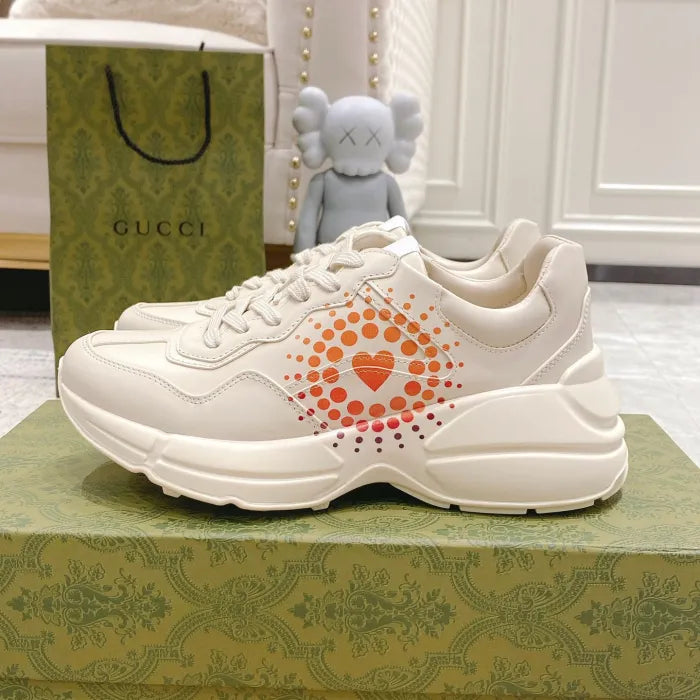 SNEAKERS 06