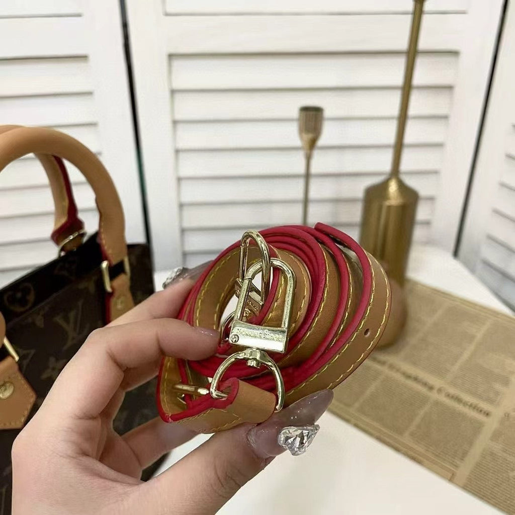 1V key chain-713